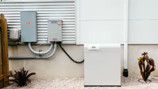  The 78.4 kWh Base Core battery can keep your home running during an outage, installs in under an hour, and gives back to the grid — as home battery installations reach a record high 