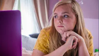  Netflix just added a 99%-rated comedy-drama that is one of the most relatable movies I’ve ever watched — and it’ll give you middle school flashbacks 