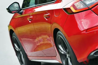 ホンダが新型シビックe:HEV RSを設定、走りと低燃費を両立