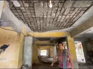  200 પરિવારના જીવ તાળવે ચોંટયા:વારસીયામાં શિવધારા ફ્લેટમાં પીલરો પર તિરાડો પડી જતા લોકોમાં ભય, કેટલીક જગ્યાએ સળિયા દેખાયા તો ક્યાંક પોપડા ખર્યા 