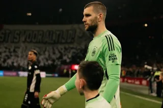 Maarten Paes Bersinar Saat Ajax Hajar Vojvodina 4-1