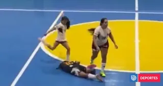 Futbolista brasileña recibió duro castigo luego de patear cabeza a rival y pegar combo a otra jugadora