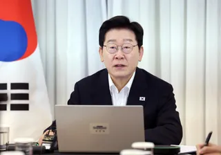 Lee vows to create diplomatic conditions to resume inter-Korean, NK-US dialogue
