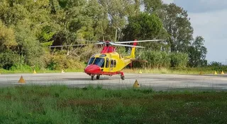  Roccaraso, paura al parco: il vento travolge i gonfiabili, tre bimbi napoletani feriti 