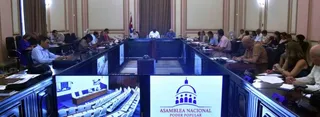 Evalúa Consejo de Estado proceso de implementación de las transformaciones económicas y sociales