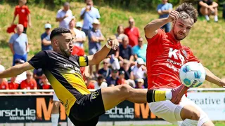 Fußball: Die Ausgangslage - der Heimauftakt für die SpVgg Bayern Hof