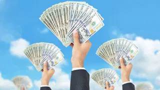 Meet The 2 S&P 500 CEOs Paid Less Than $500 A Year
