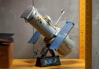 Lego's latest Hubble set lets you look inside one of history's greatest space telescopes