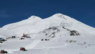 Stuhia në malin Elbrus, humbin jetën pesë alpinistë
